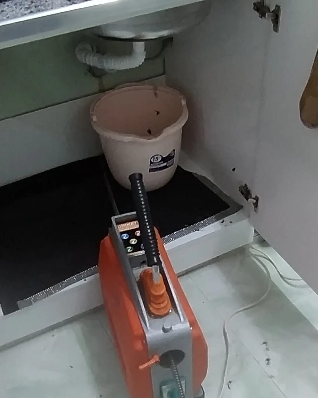 Kanal açma servisi ve gider hattı müdahalesi